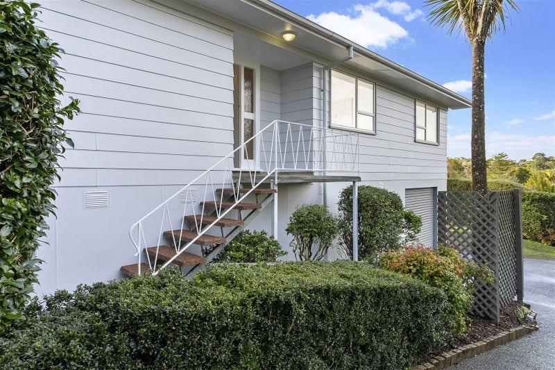 1/8 Tallington Crescent, Torbay, Auckland - Carousel 2