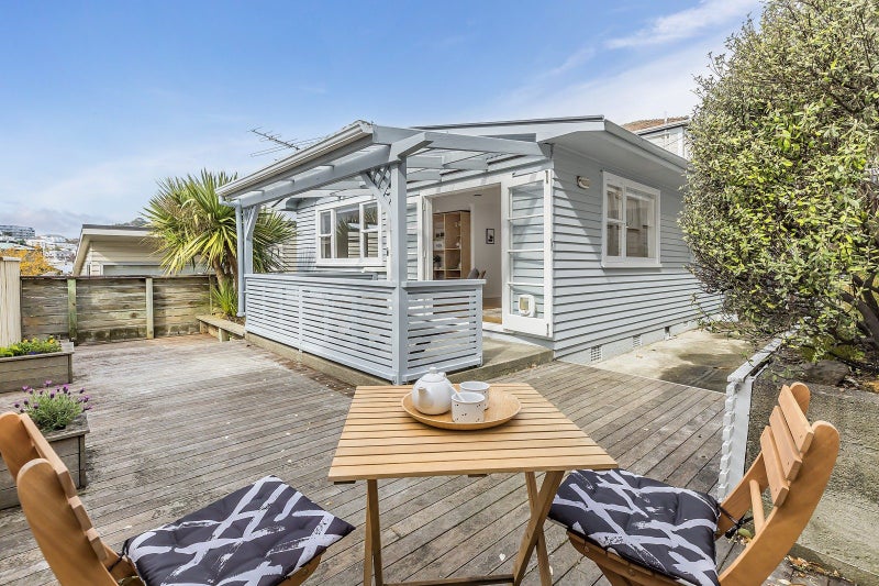 30A Rintoul Street, Newtown, Wellington - Carousel 2