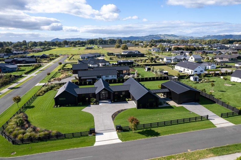 7 Artistic Avenue, Leamington, Cambridge - Carousel 2