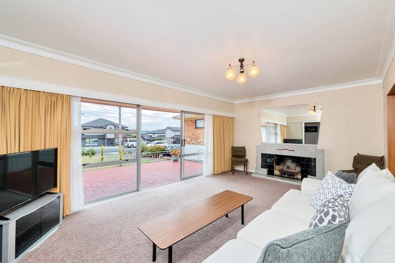 22 Pukaki Road, Mangere, Auckland - Carousel 2