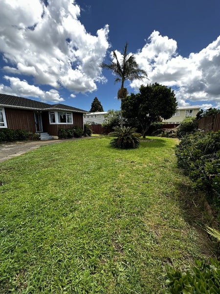 23 Flat Bush Road, Otara, Auckland - Carousel 2