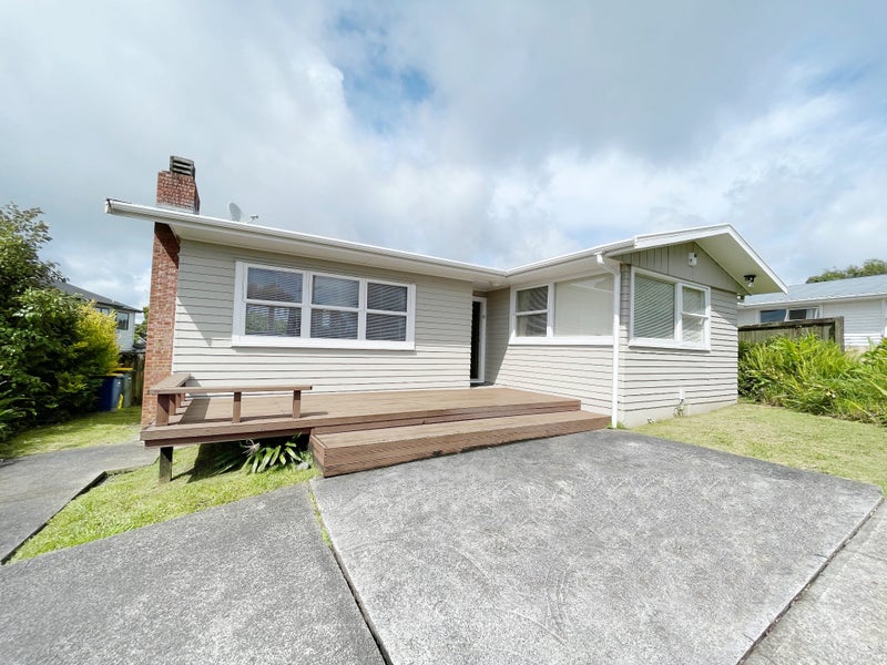 67 Sycamore Drive, Sunnynook, Auckland - Carousel 1