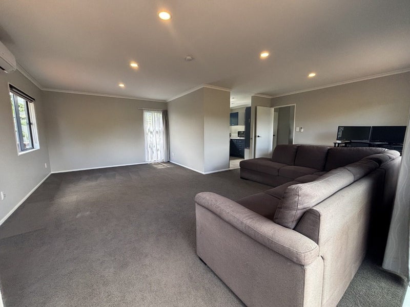 20 Wallace Road, Ranui, Auckland - Carousel 2