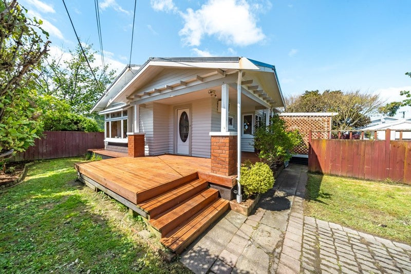 8 Valentine Street, Alicetown, Lower Hutt - Carousel 1