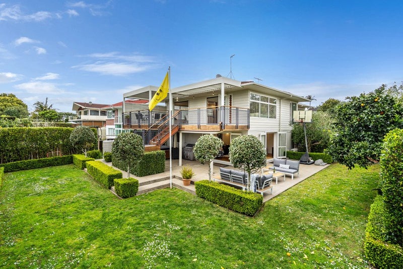 34 Marywil Crescent, Hillcrest, Auckland - Carousel 1