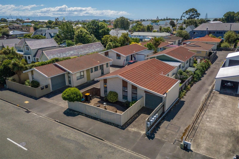 4/11 Cambria Street, The Wood, Nelson - Carousel 1