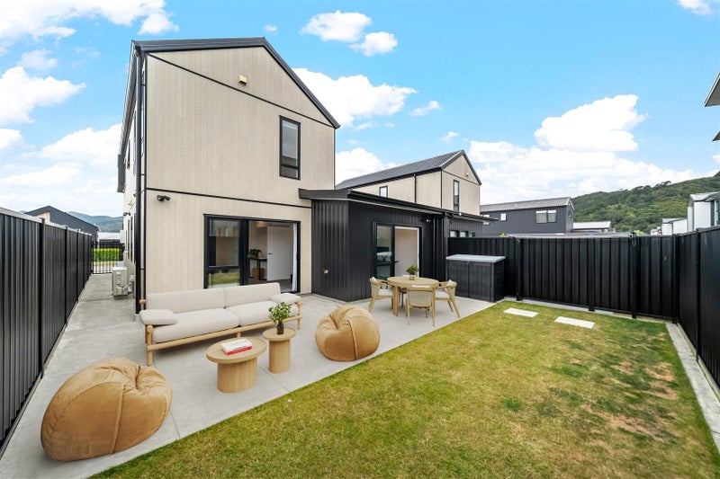 26 Mawai Hakona Drive, Wallaceville, Upper Hutt - Carousel 1