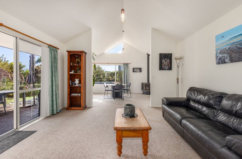 28 Harry Shaw Way, Raumati South, Paraparaumu - Carousel 2