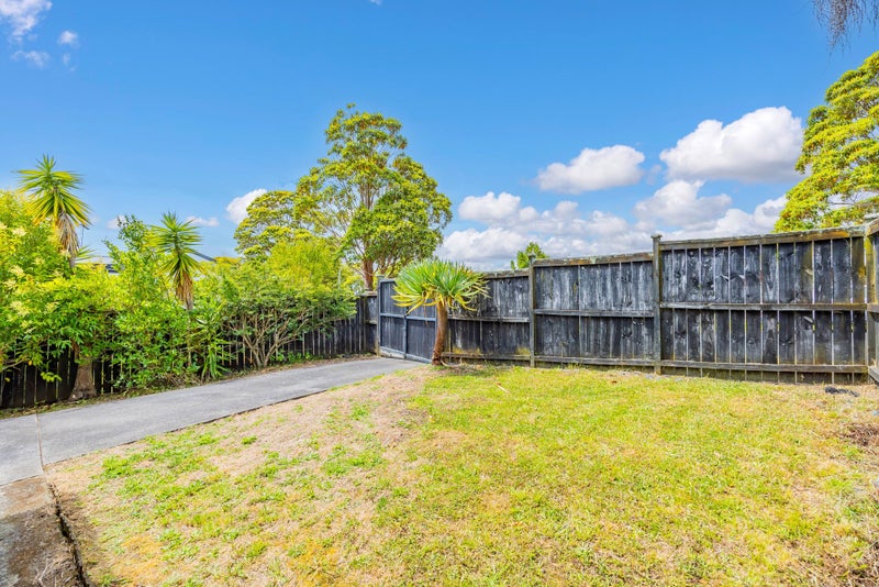 1/26 Strong Street, St Johns, Auckland - Carousel 2