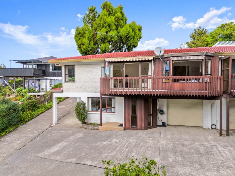 1/16A Moore Street, Hillcrest, Auckland - Carousel 1