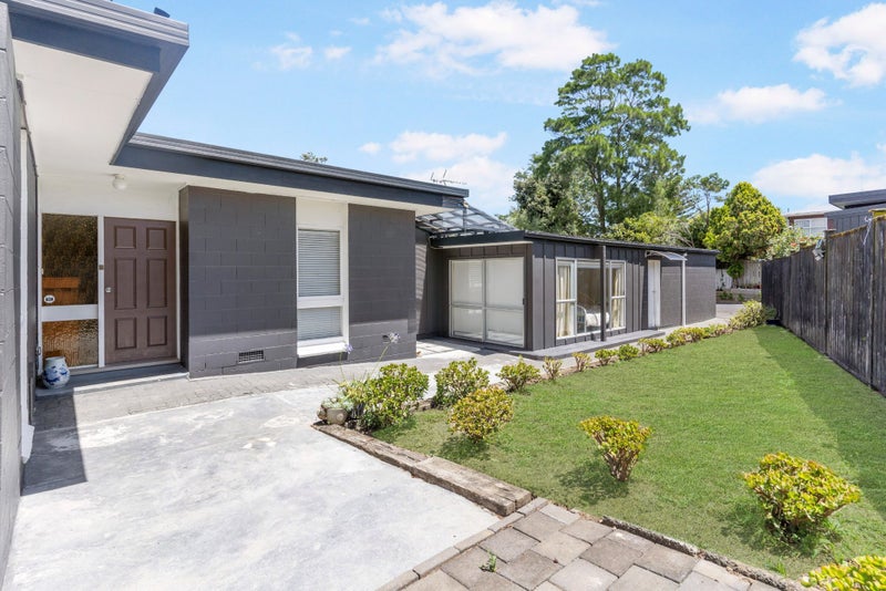 25 Meadway, Sunnyhills, Auckland - Carousel 1