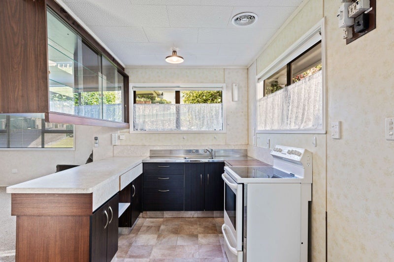 110 Pioneer Road, Moturoa, New Plymouth - Carousel 2