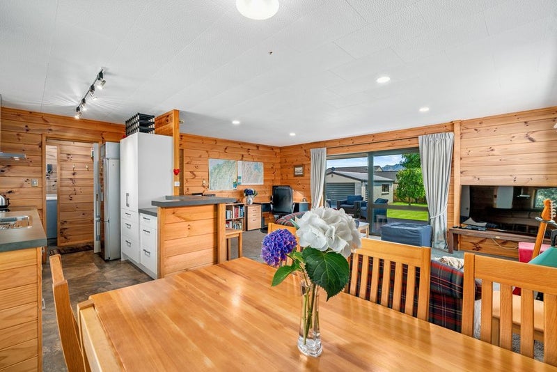 48 Meadowstone Drive, Wānaka - Carousel 2