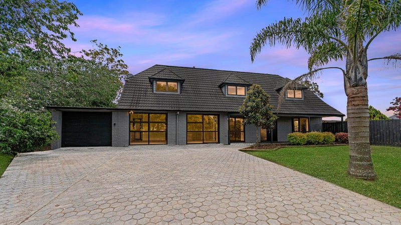 2 Riksha Place, Conifer Grove, Takanini - Carousel 1