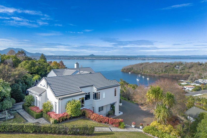27 Te Urunga Place, Acacia Bay, Taupo - Carousel 2