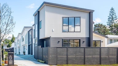 20A Seine Road, Forrest Hill, Auckland - Carousel 1