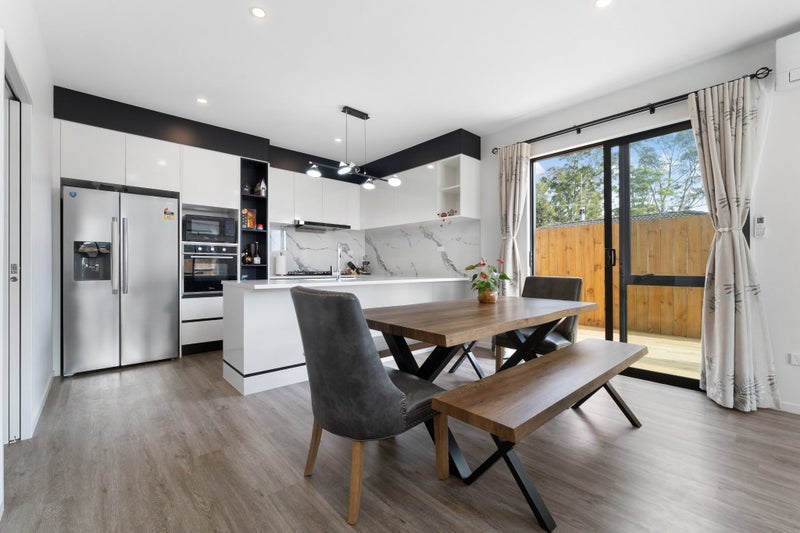 26A Malmo Place, Massey, Auckland - Carousel 2