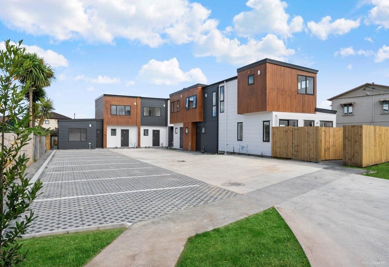 9/105 Canal Road, Avondale, Auckland - Carousel 1