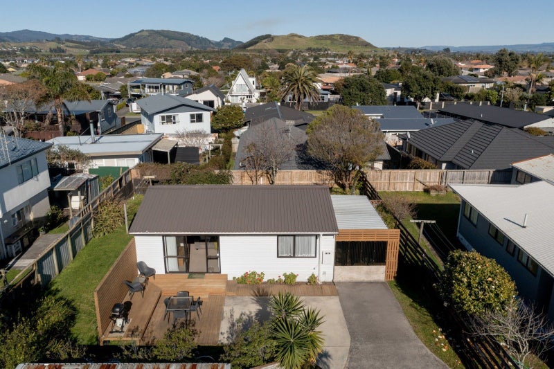 264B Papamoa Beach Road, Papamoa Beach, Papamoa - Carousel 2