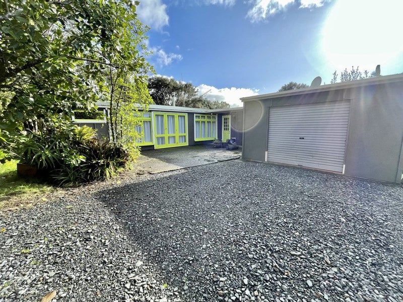 32 Shirley Road, Parau, Auckland - Carousel 1