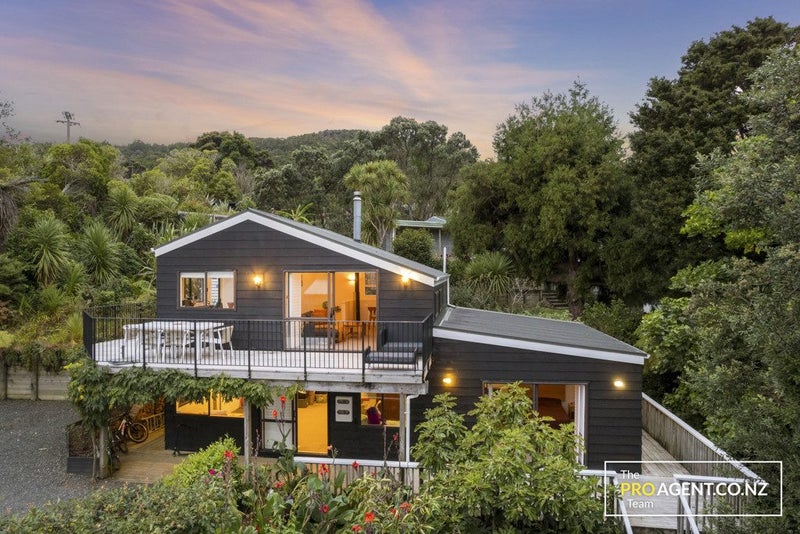 1133 Huia Road, Huia, Auckland - Carousel 1