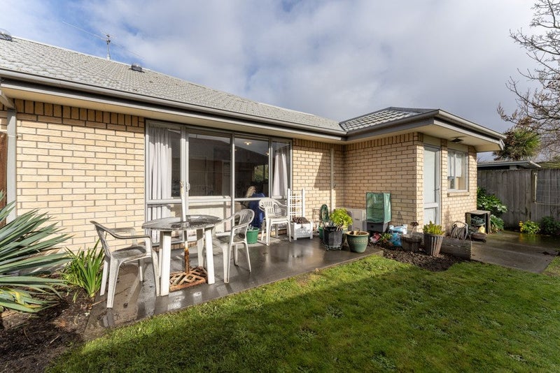 27 Hornbrook Street, Waltham, Christchurch - Carousel 2
