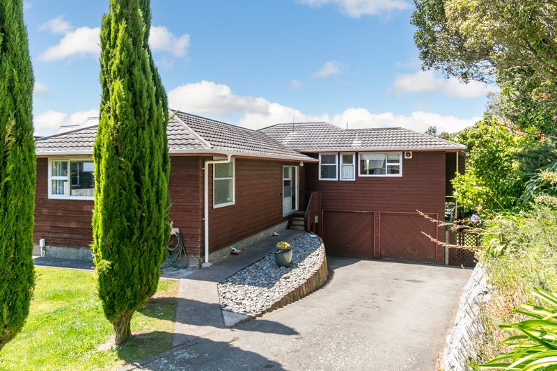 11 Arizona Grove, Brooklyn, Wellington - Carousel 1