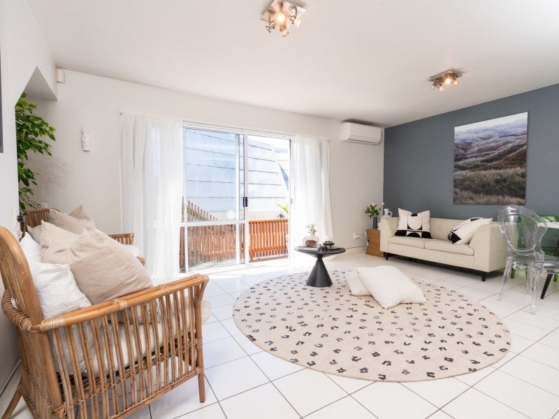 3/16 Hanson Street, Mount Cook, Wellington - Carousel 1