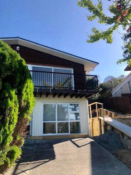 20 Ensign Place, Hillcrest, Auckland - Carousel 1