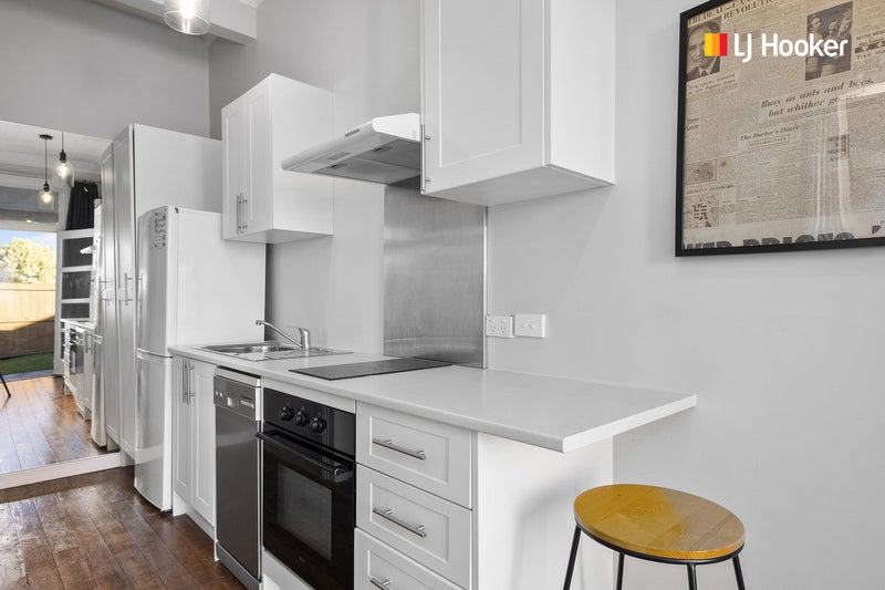 74 Hargest Crescent, Saint Clair, Dunedin - Carousel 2