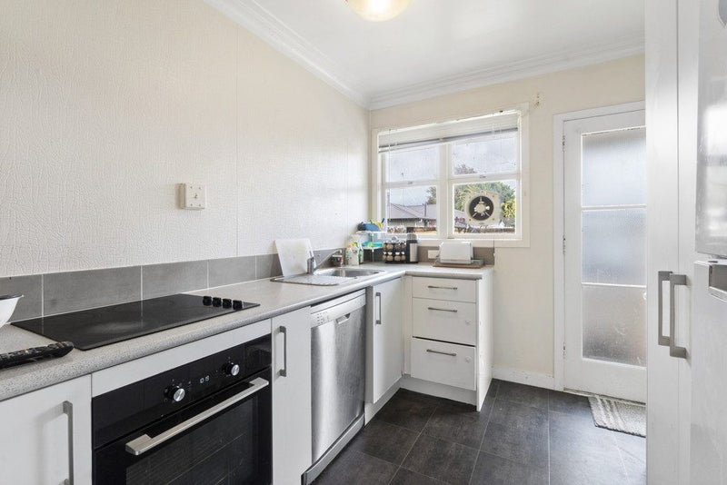 63B Nixon Street, Hamilton East, Hamilton - Carousel 6