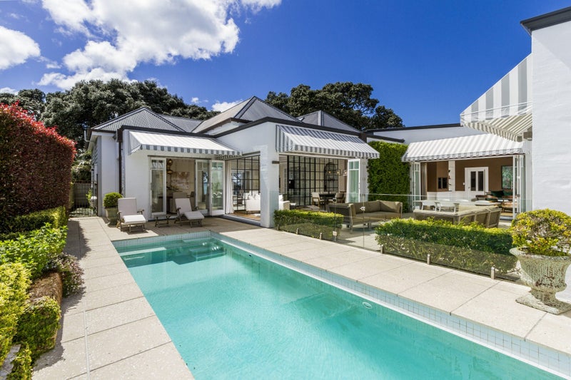 33 Cheltenham Road, Devonport, Auckland - Carousel 1