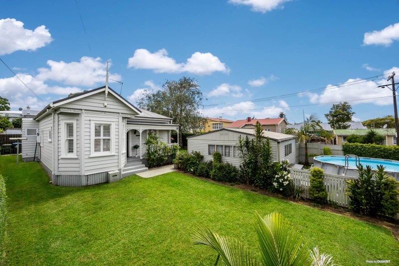 30 Hardington Street, Onehunga, Auckland - Carousel 1
