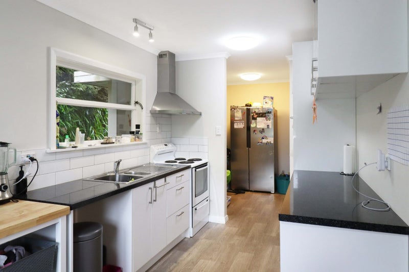 182 Park Road, Belmont, Lower Hutt - Carousel 2