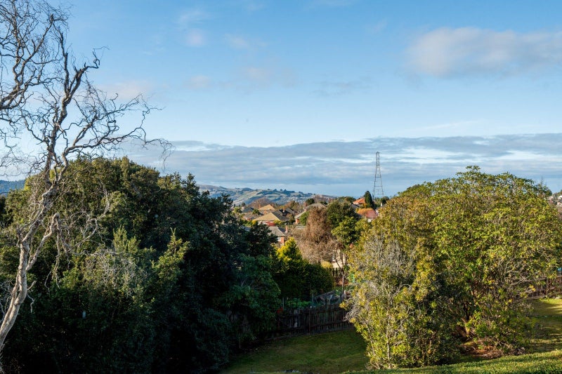 18 Honeystone Street, Helensburgh, Dunedin - Carousel 26