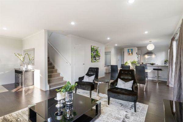 10 Lane Cameron Place, Flat Bush, Auckland - Carousel 2