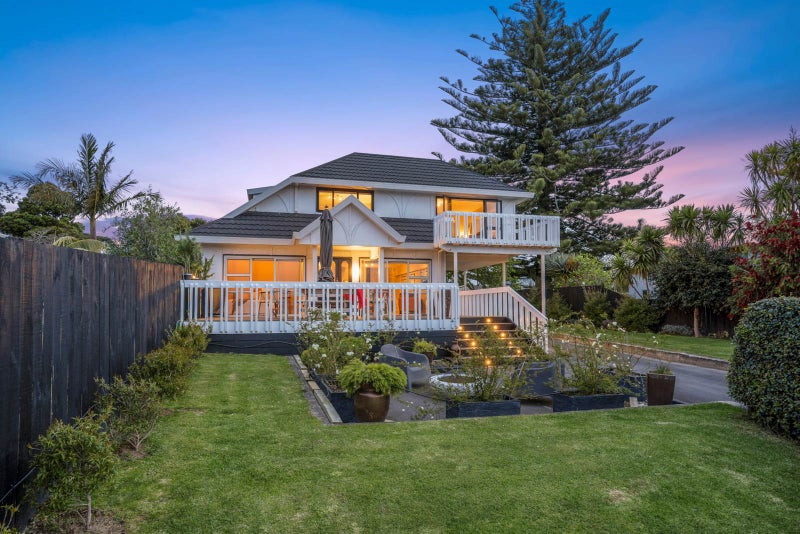 9 The Terrace, Herald Island, Auckland - Carousel 1