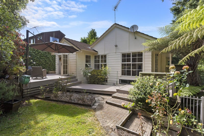 13 Goodwood Drive, Goodwood Heights, Auckland - Carousel 1