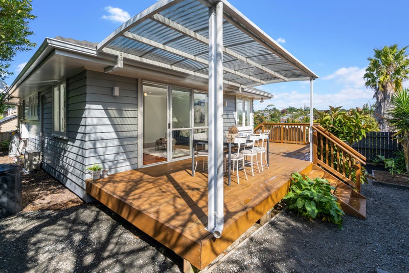 51 Routley Drive, Glen Eden, Auckland - Carousel 1