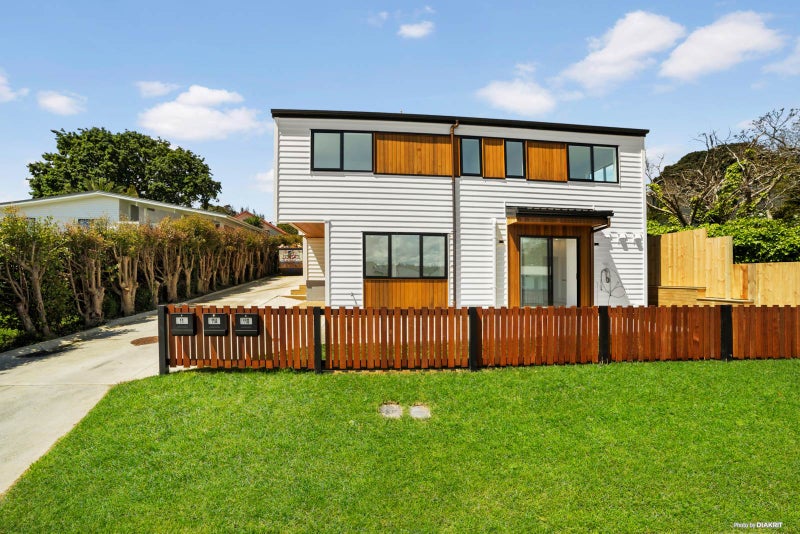 11A Wylie Avenue, Sunnynook, Auckland - Carousel 1