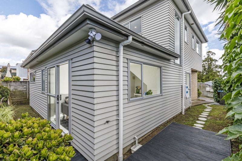 1/1553 Great North Road, Waterview, Auckland - Carousel 23