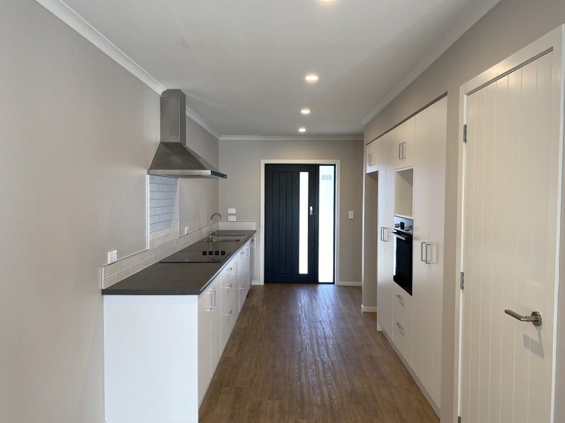 5/2 Joshua Lane, Hamilton East, Hamilton - Carousel 2