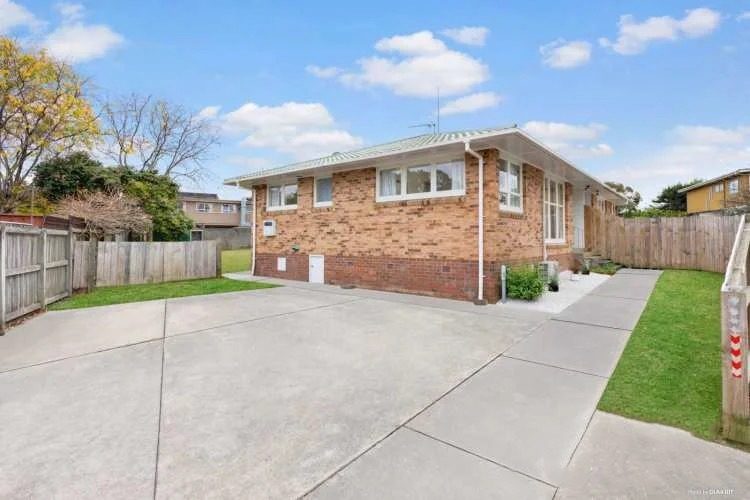 75 Alexander Street, Cockle Bay, Auckland - Carousel 1