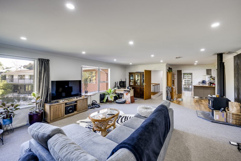 14 Priestley Road, Bluff Hill, Napier - Carousel 1