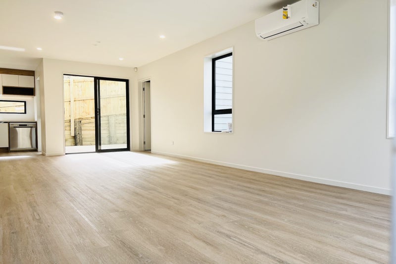 37C Rosedale Road, Pinehill, Auckland - Carousel 2