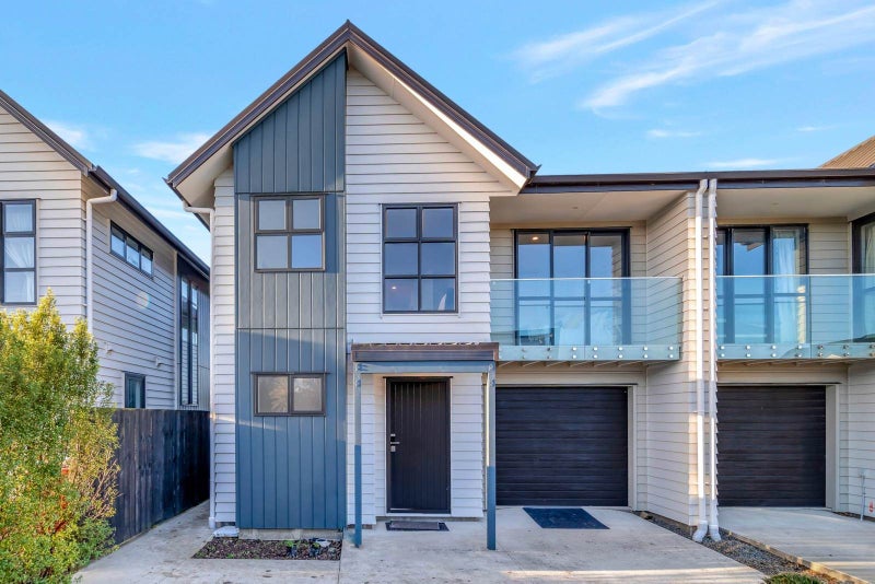 7 Irving Place, Hobsonville, Auckland - Carousel 1