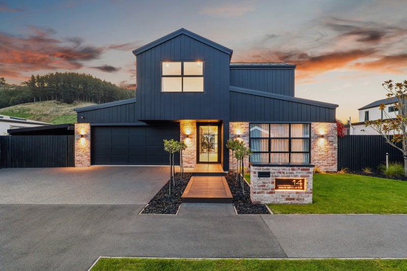 14 Steve Askin Drive, Cracroft, Christchurch - Carousel 1
