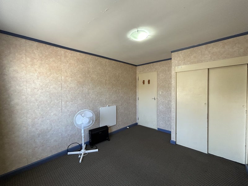 4/19 Tama Street, Alicetown, Lower Hutt - Carousel 12