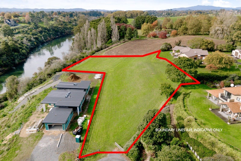 4/235 Raynes Road, Rukuhia, Hamilton - Carousel 1