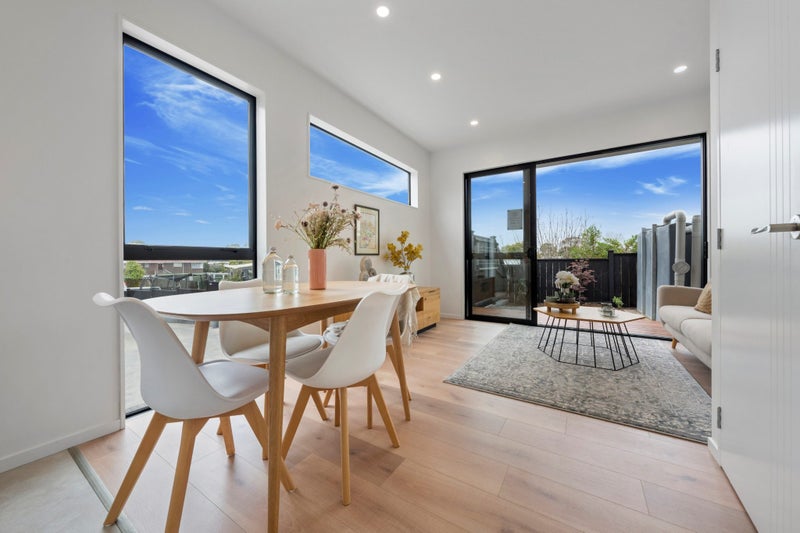 8/82 Rosewarne Crescent, Glendene, Auckland - Carousel 2